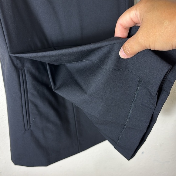 Theory Wool Blend Sleeveless Pleated Bottom in Black size 2 - Picture 6 of 12